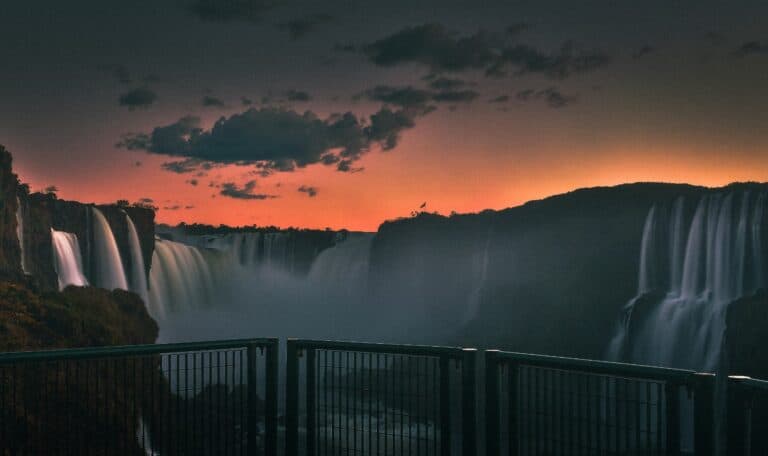 Amanhecer nas Cataratas